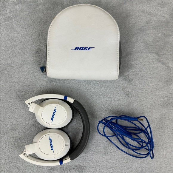 Bose Other - Bose Soundtrue over ear headphone White
